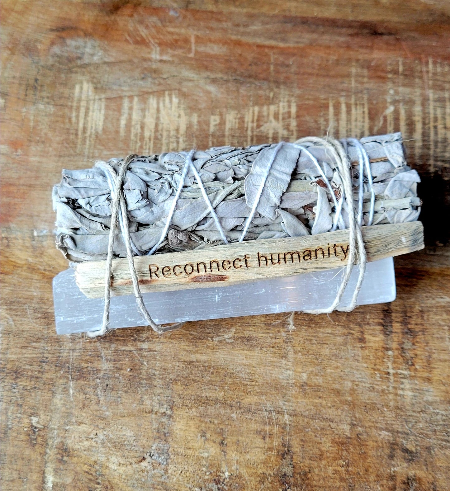 Palo Santo Sage Selenite Smudge Bundle